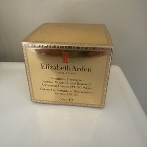 Elizabeth Arden Ceramide Premiere Intense Moisture and Renewal Activation Cream